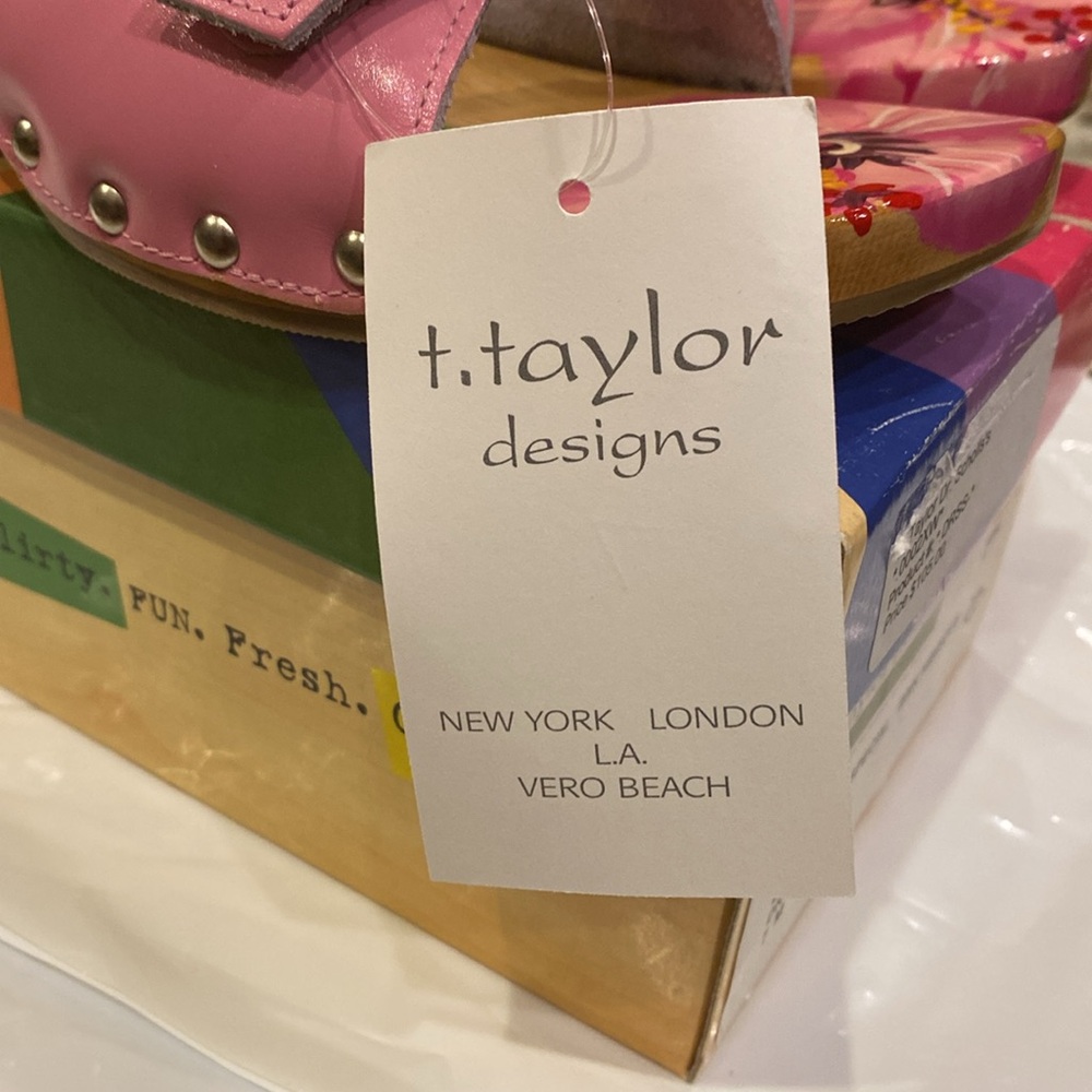 Dr. Scholl’s Special Pink Hibiscus Ladies Mules by T. Taylor Designs - Picture 5 of 6